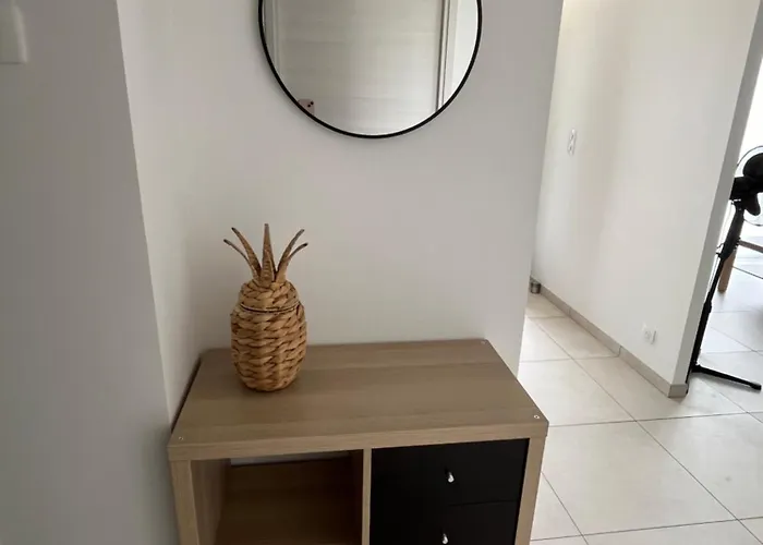 Neuf Avec Belle Vue Appartement Marcillac-Saint-Quentin